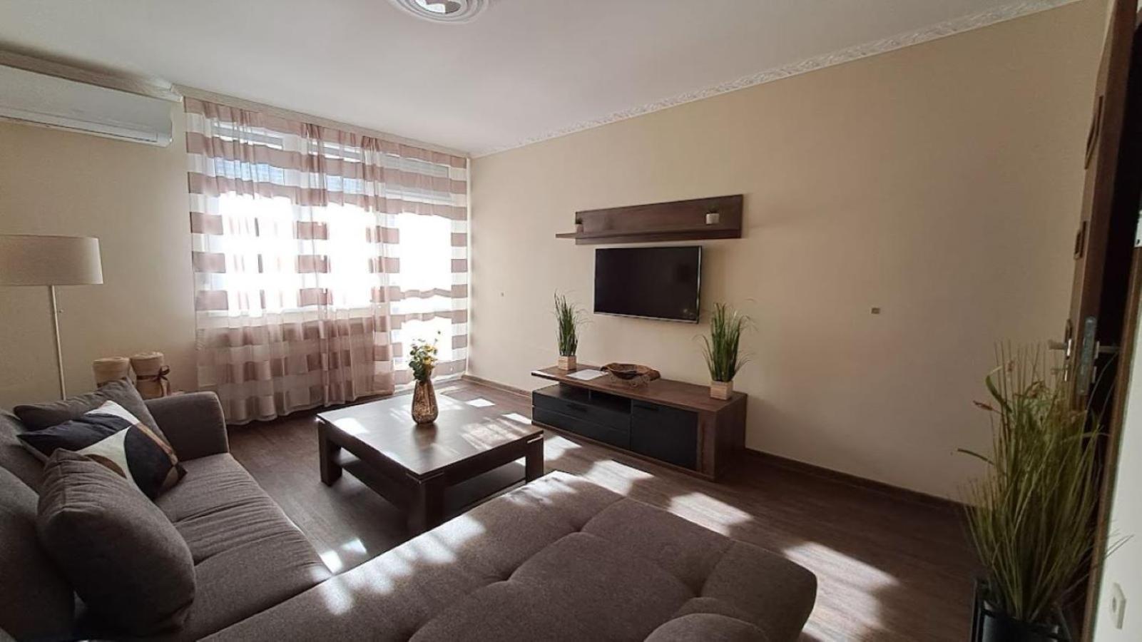Szilfak City Apartman Hajduszoboszlo Luaran gambar
