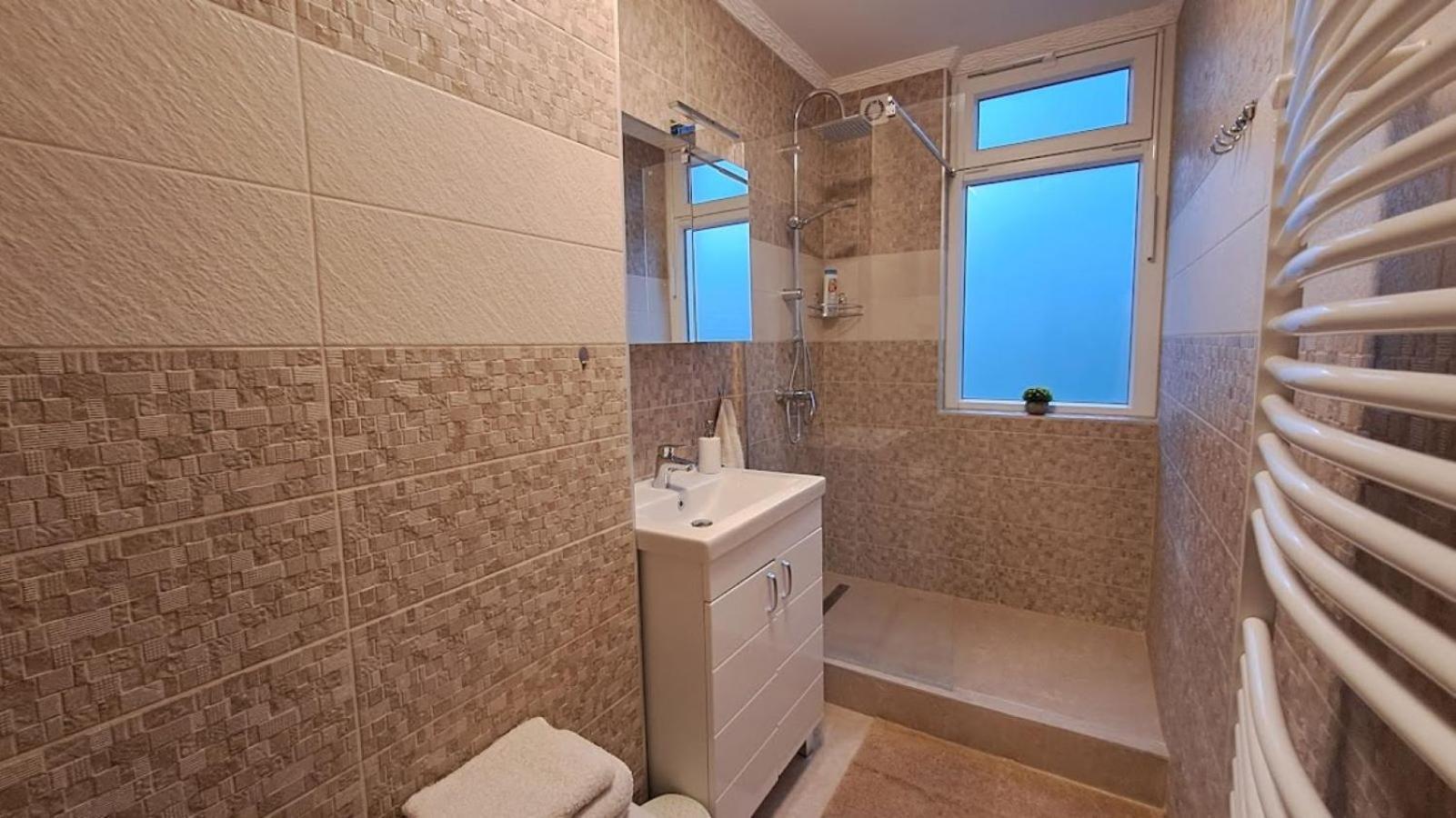 Szilfak City Apartman Hajduszoboszlo Luaran gambar